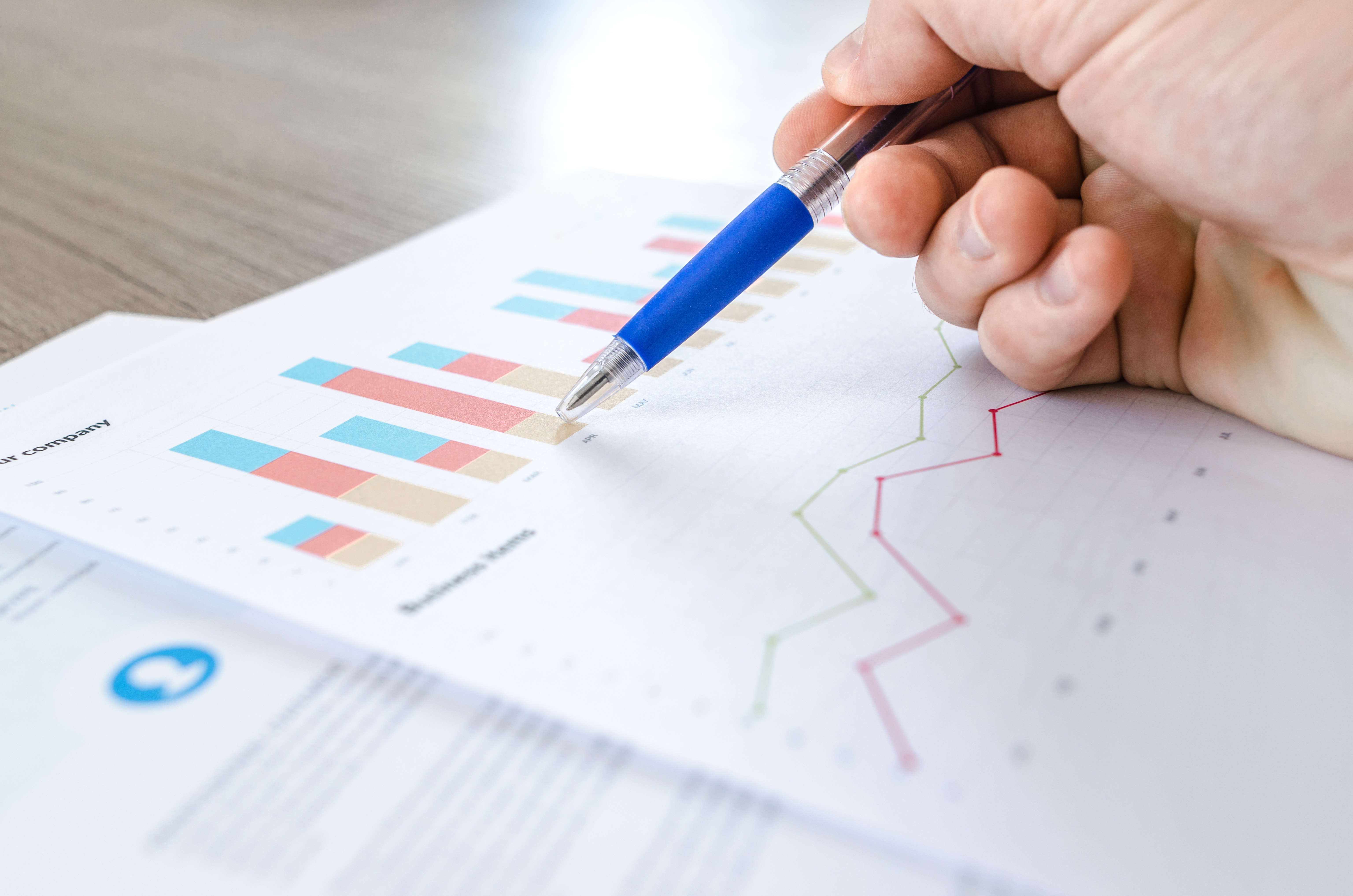 Quantitative Methods: ... Data vs Collection Qualitative